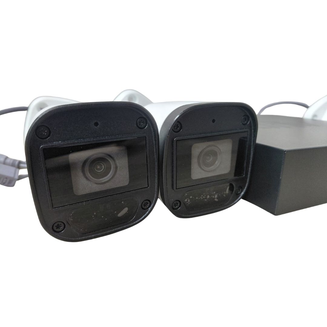 Sistem supraveghere video Uniview pentru casa, 4 camere Full HD de exterior/interior, Microfon incorporat, Vedere nocturna 20m, Vizualizare imagini de pe telefon [1]